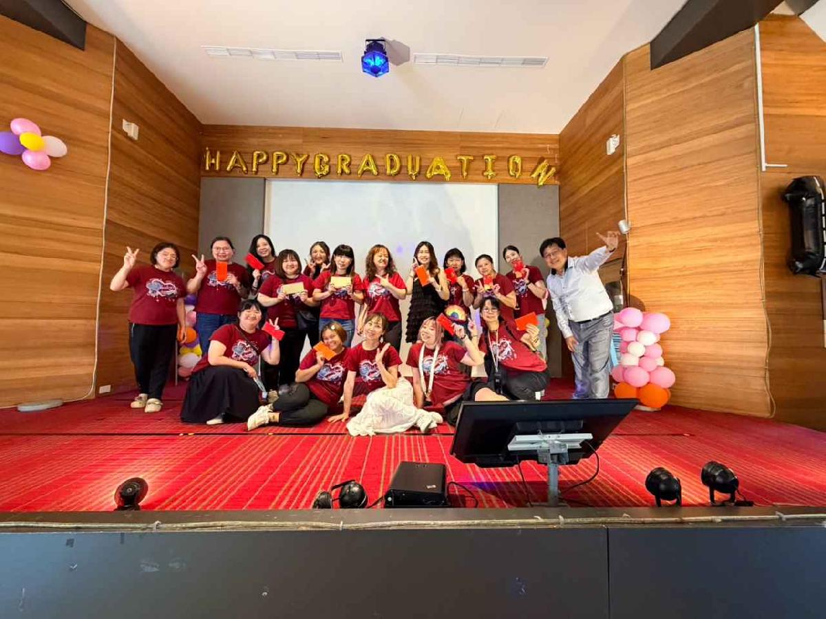 line_album_各校上台領獎_260805_4