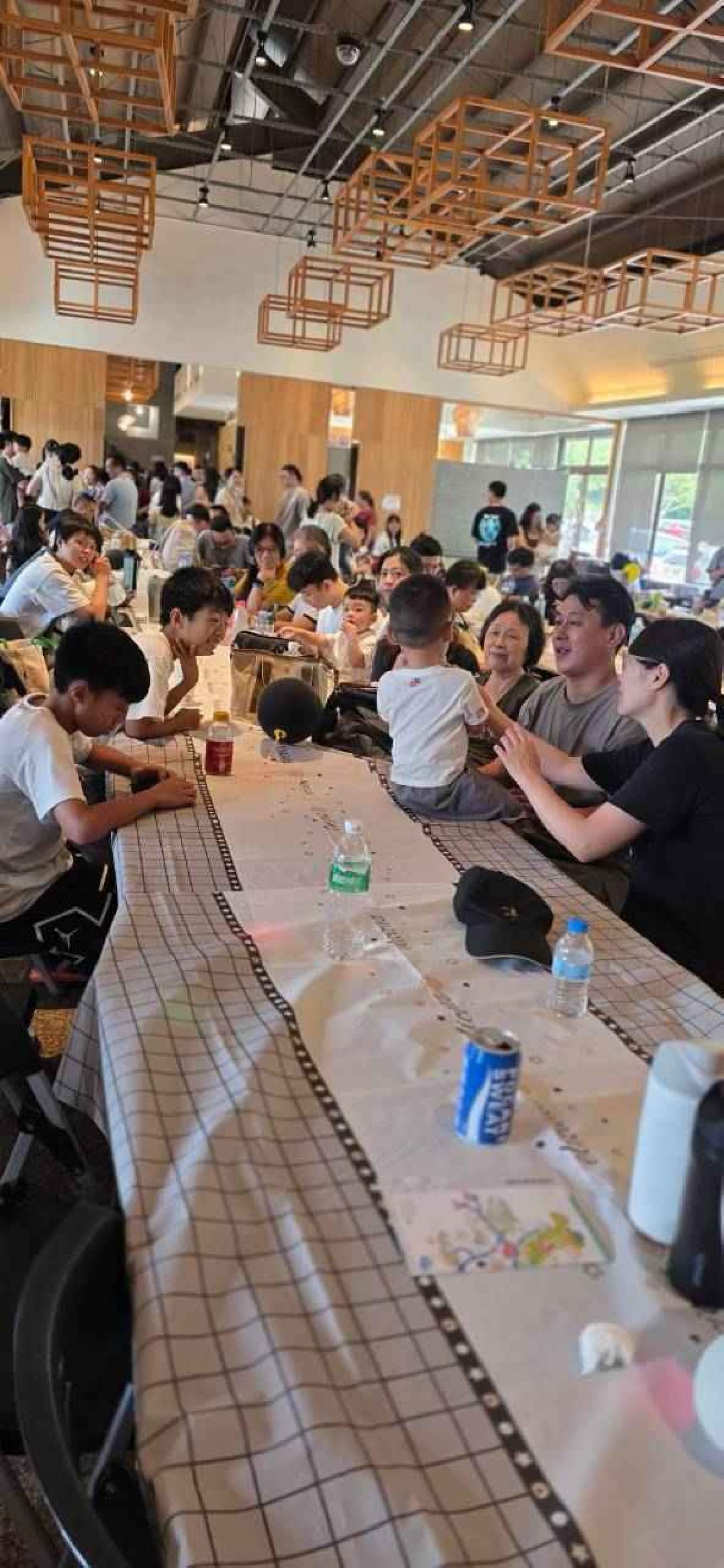 line_album_各校上台領獎_260805_93