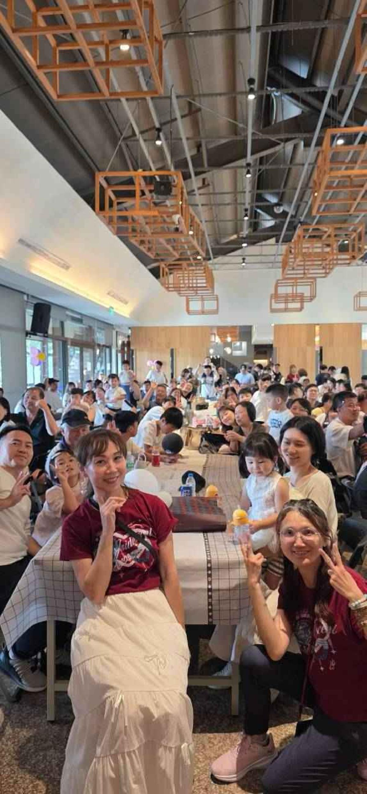 line_album_各校上台領獎_260805_101