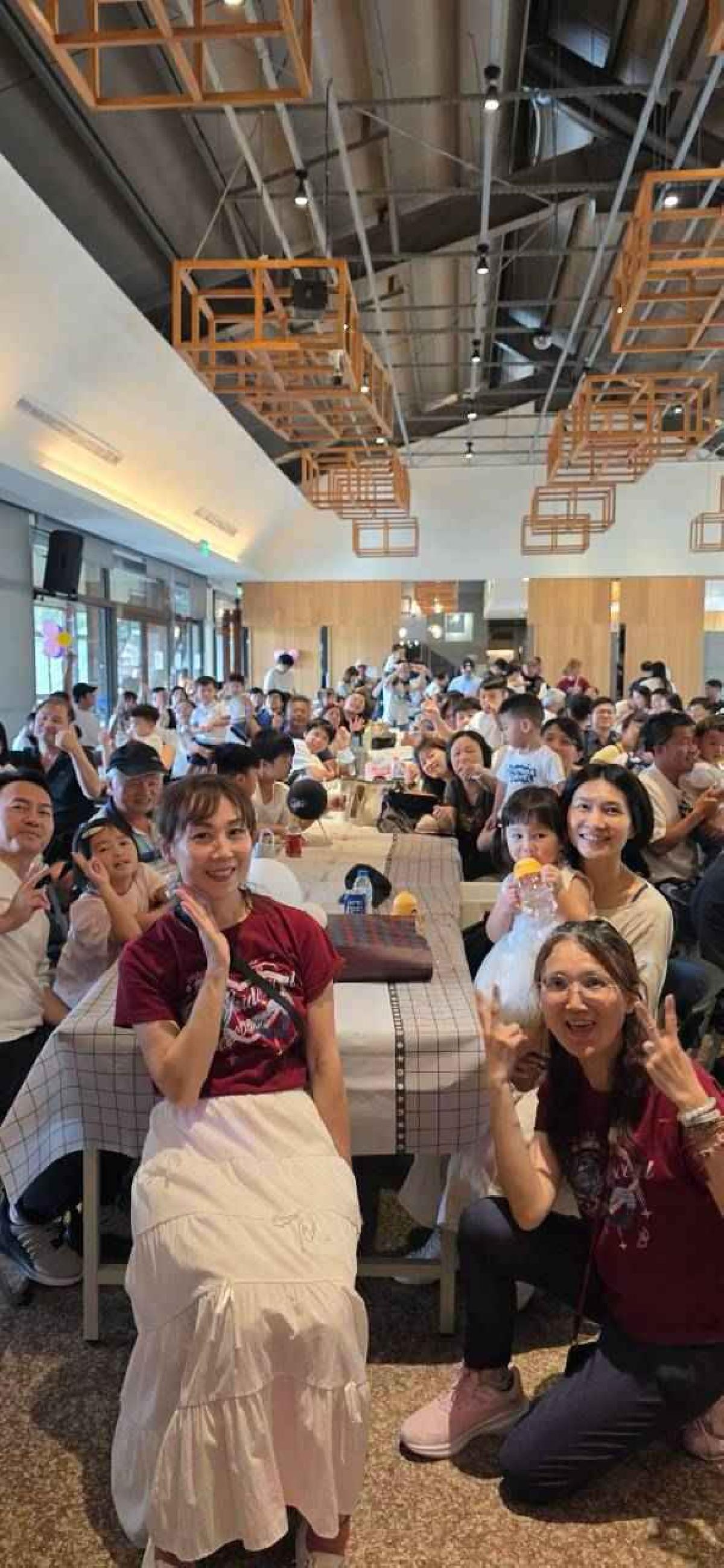 line_album_各校上台領獎_260805_103
